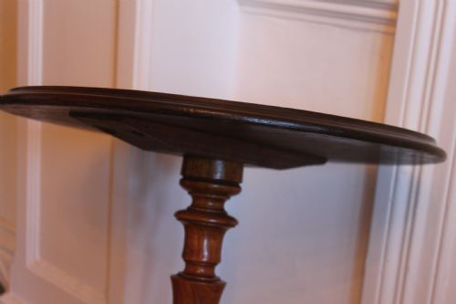 A VICTORIAN WALNUT INLAID CHESS OR GAMES TABLE - ADDITIONAL PHOTO 6