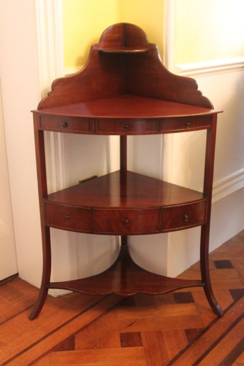 A GEORGE III PERIOD TWO TIER MAHOGANY CORNER WASH STAND - ADDITIONAL PHOTO 1