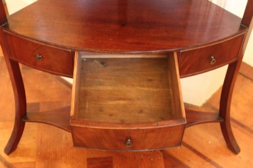 A GEORGE III PERIOD TWO TIER MAHOGANY CORNER WASH STAND - ADDITIONAL PHOTO 6