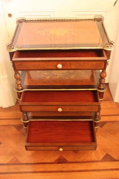 A FINE FRENCH 19TH CENTURY ETAGERE WITH THREE DRAWERS - ADDITIONAL PHOTO 5