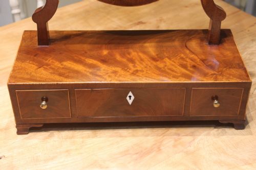 GEORGIAN MAHOGANY INLAID DRESSING TOILET MIRROR - ADDITIONAL PHOTO 1