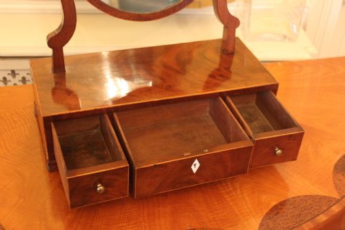 GEORGIAN MAHOGANY INLAID DRESSING TOILET MIRROR - ADDITIONAL PHOTO 5