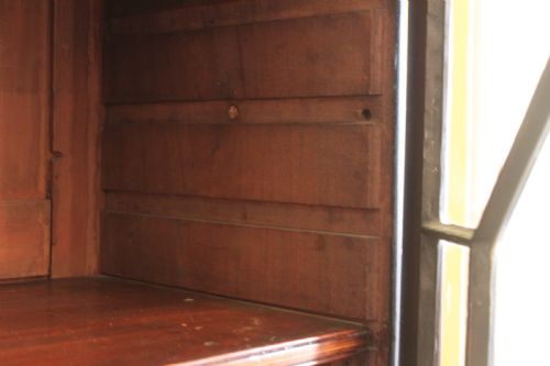 A LATE 19TH CENTURY INLAID MAHOGANY SHERATON REVIVAL LIBRARY BOOKCASE - ADDITIONAL PHOTO 10