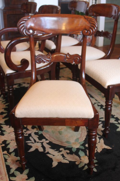 SET OF SIX WILLIAM IV MAHOGANY DINING CHAIRS WITH ONE ARMCHAIR - ADDITIONAL PHOTO 3