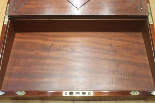 GEORGIAN MAHOGANY AND BRASS BOUND CAMPAIGN WRITING SLOPE - ADDITIONAL PHOTO 8