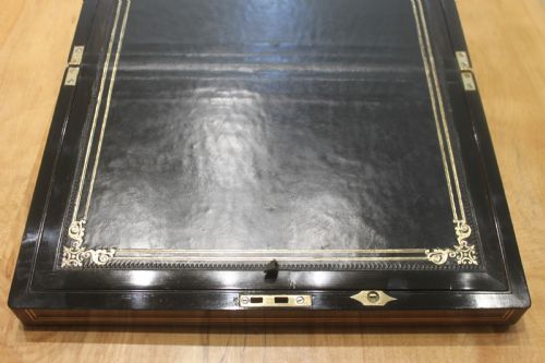 VICTORIAN MAHOGANY AND BRASS INLAID WRITING SLOPE - ADDITIONAL PHOTO 5