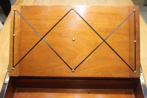 A QUALITY WALNUT WRITING SLOPE WITH STATIONERY COMPARTMENTS SECRET DRAWERS ETC - ADDITIONAL PHOTO 8