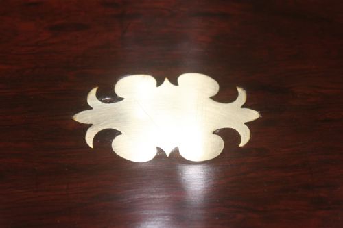 A BRASS BOUND WRITING SLOPE WITH A FITTED INTERIOR TO INCLUDE INKWELLS PEN - ADDITIONAL PHOTO 2