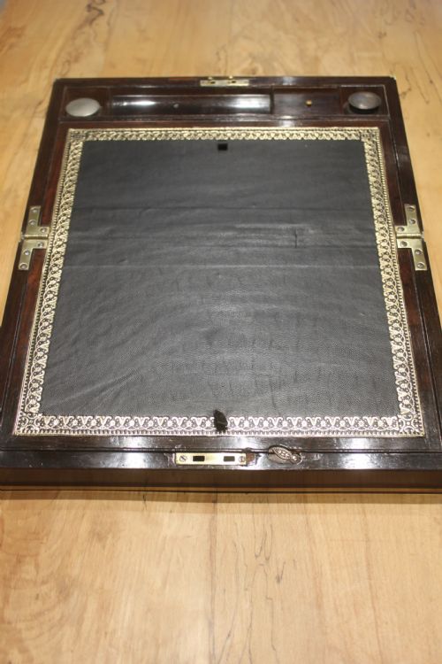 A BRASS BOUND WRITING SLOPE WITH A FITTED INTERIOR TO INCLUDE INKWELLS PEN - ADDITIONAL PHOTO 6