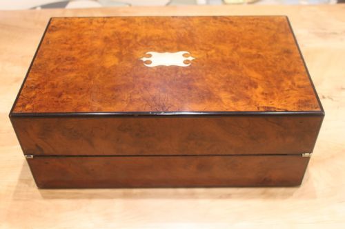 BURR WALNUT WRITING SLOPE WITH BRAMAH LOCK - ADDITIONAL PHOTO 3