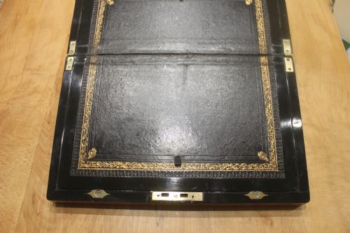 BURR WALNUT WRITING SLOPE WITH BRAMAH LOCK - ADDITIONAL PHOTO 6