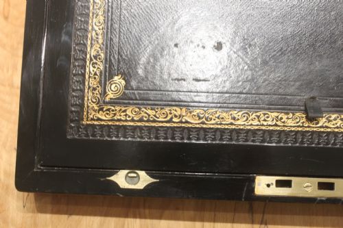 BURR WALNUT WRITING SLOPE WITH BRAMAH LOCK - ADDITIONAL PHOTO 8