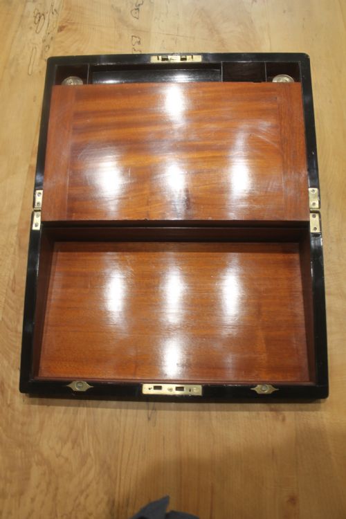 BURR WALNUT WRITING SLOPE WITH BRAMAH LOCK - ADDITIONAL PHOTO 9
