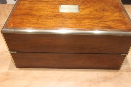 VICTORIAN FIGURED WALNUT WRITING SLOPE WITH BRAMAH LOCK AND KEYS AND SECRET DRAWERS - ADDITIONAL PHOTO 6