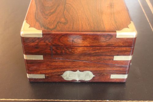 A FINE LATE GEORGIAN ROSEWOOD BIFOLD WRITING SLOPE WITH SECRET DRAWERS - ADDITIONAL PHOTO 2