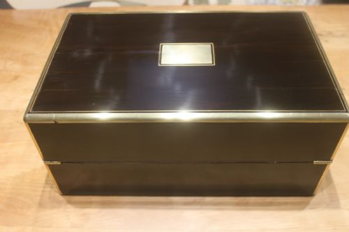 A QUALITY LATE 19TH CENTURY COROMANDEL AND BRASS BOUND WRITING SLOPE - ADDITIONAL PHOTO 2