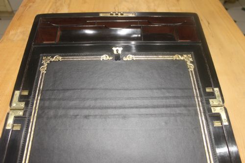 A QUALITY LATE 19TH CENTURY COROMANDEL AND BRASS BOUND WRITING SLOPE - ADDITIONAL PHOTO 7