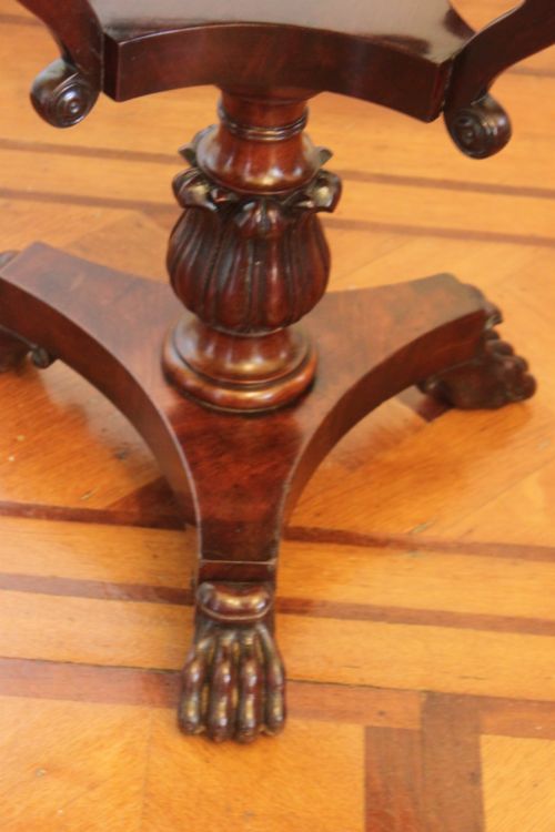 A LOVELY EARLY VICTORIAN CURL GRAIN MAHOGANY SEWINGWORK TABLE - ADDITIONAL PHOTO 9