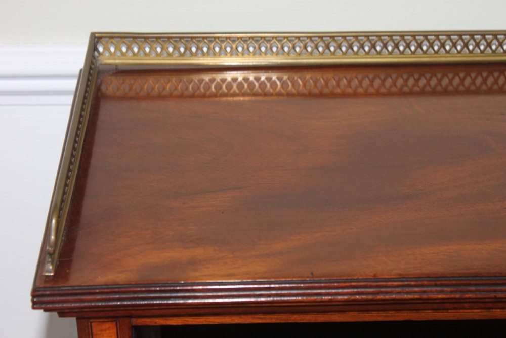 An inlaid Edwardian 