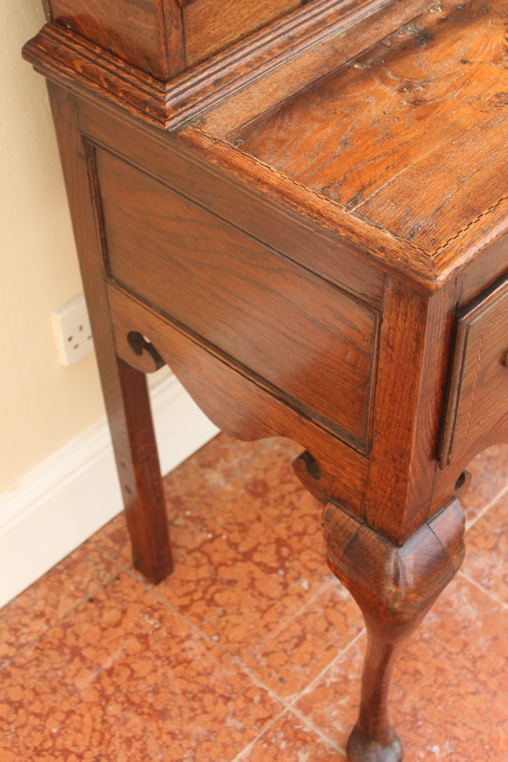18th century oak and inlaid dresser View IX