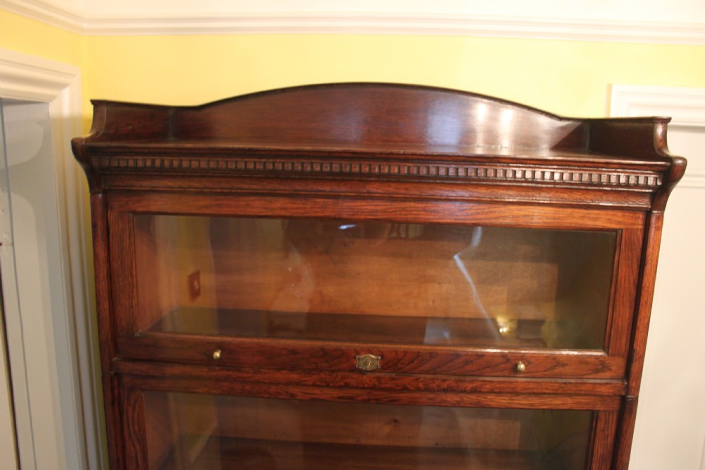 A 5-section oak Lebus (Globewernicke type) bookcase. View IX