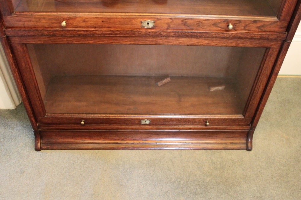 A 5-section oak Lebus (Globewernicke type) bookcase. View X