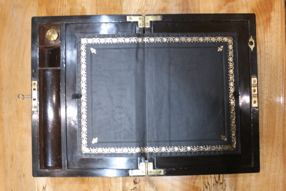 Victorian walnut writing slope with secret drawers View V