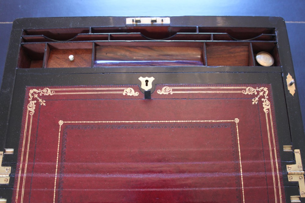 Victorian burr walnut writing slope with Bramah lock View X