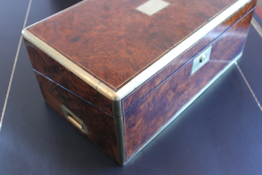 Victorian burr walnut writing slope with Bramah lock View XIII
