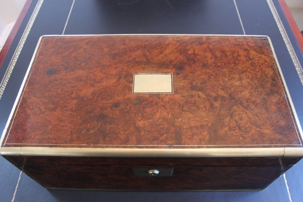 Victorian burr walnut writing slope with Bramah lock View XVI