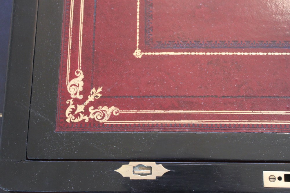 Victorian burr walnut writing slope with Bramah lock View XXI