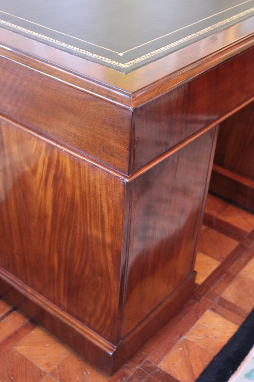 Victorian mahogany pedestal desk View VII