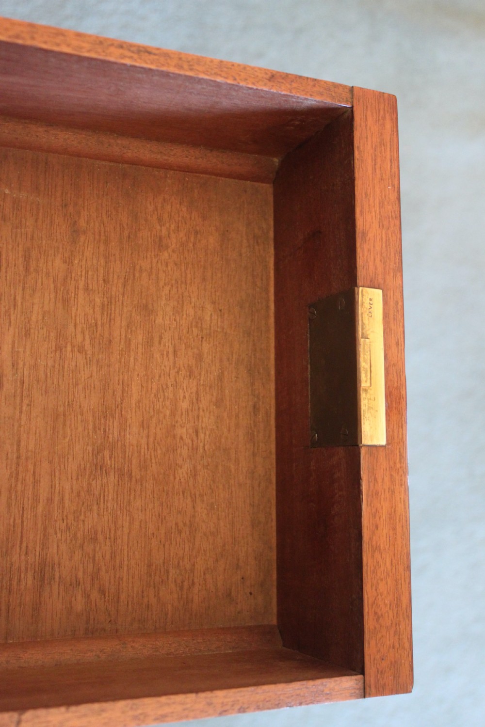 A good quality Victorian mahogany 9-drawer pedestal desk View VII