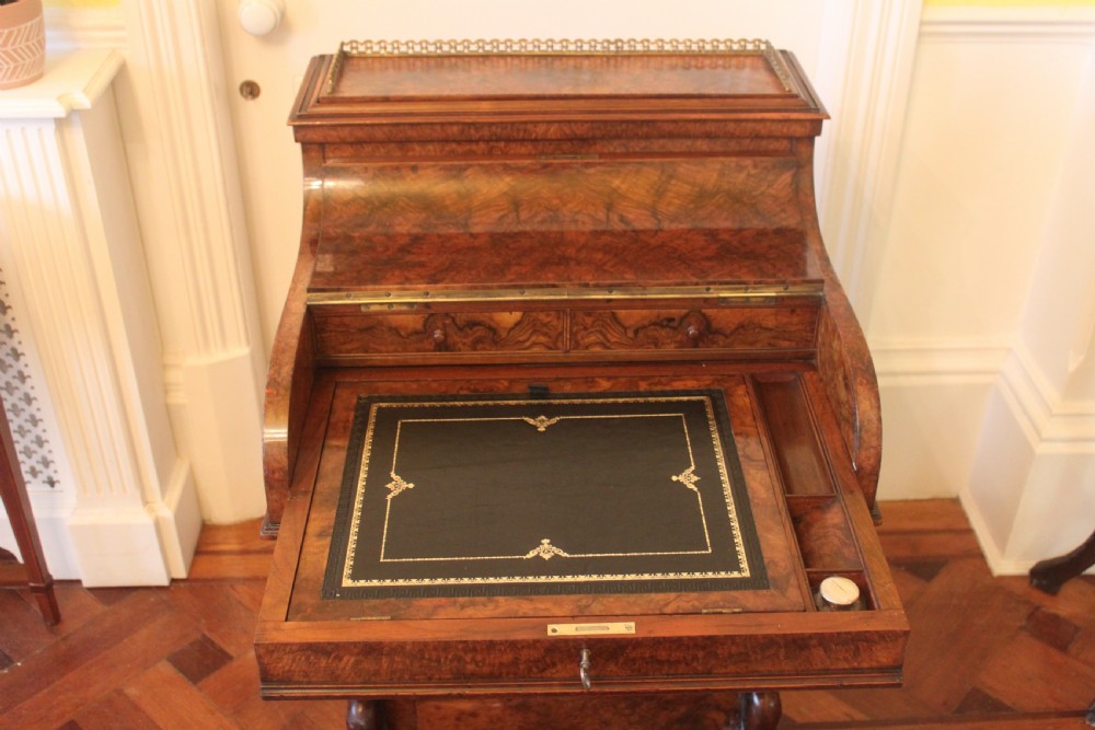 A fine Victorian Davenport desk View IX