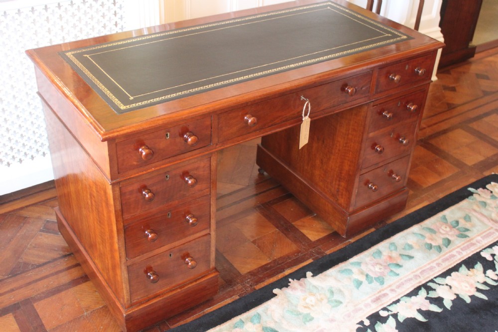 Victorian mahogany pedestal desk View III