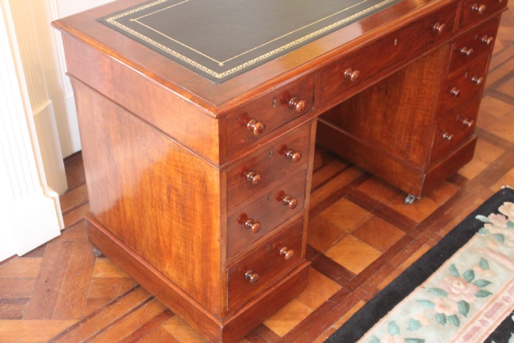 Victorian mahogany pedestal desk View VI