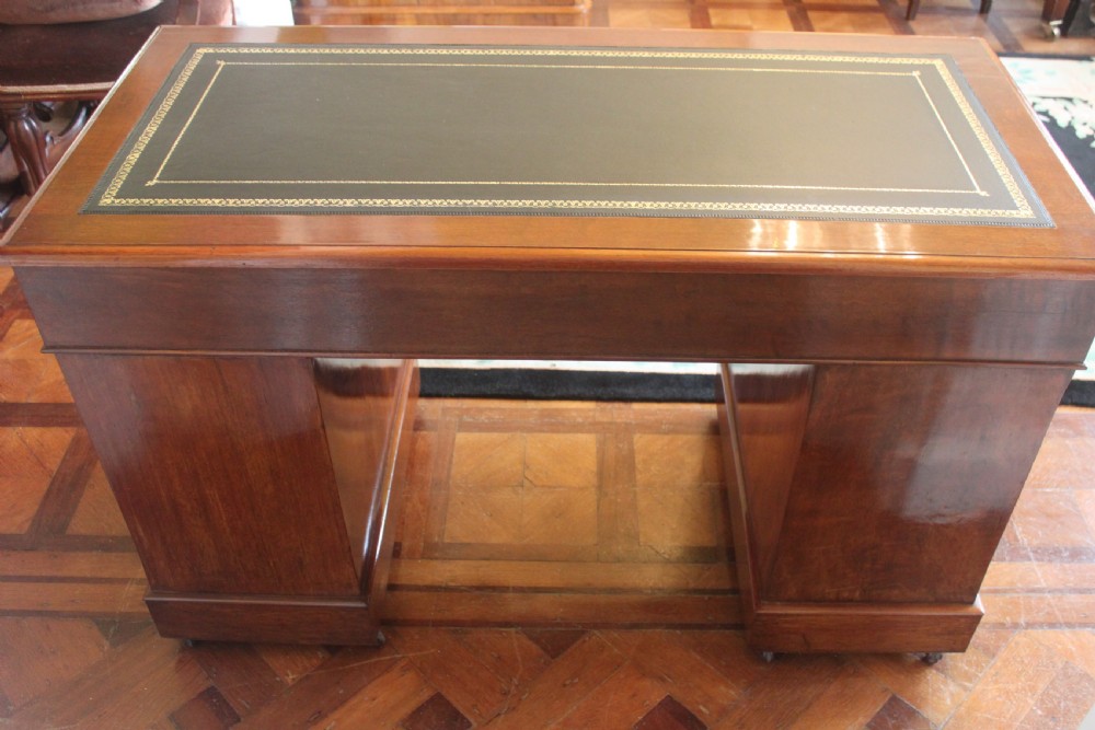 Victorian mahogany pedestal desk View IX