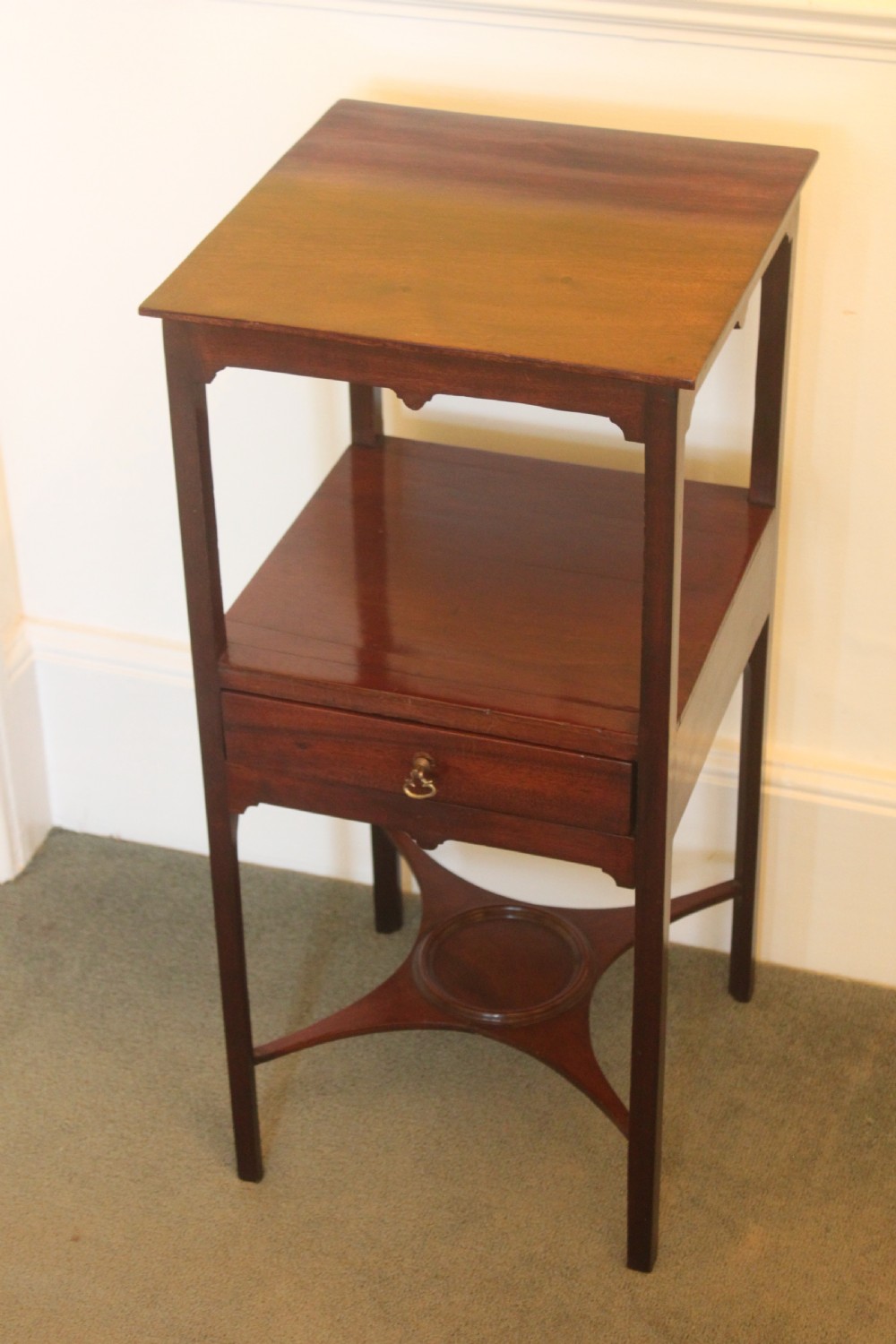 A square mahogany George III wash stand View II