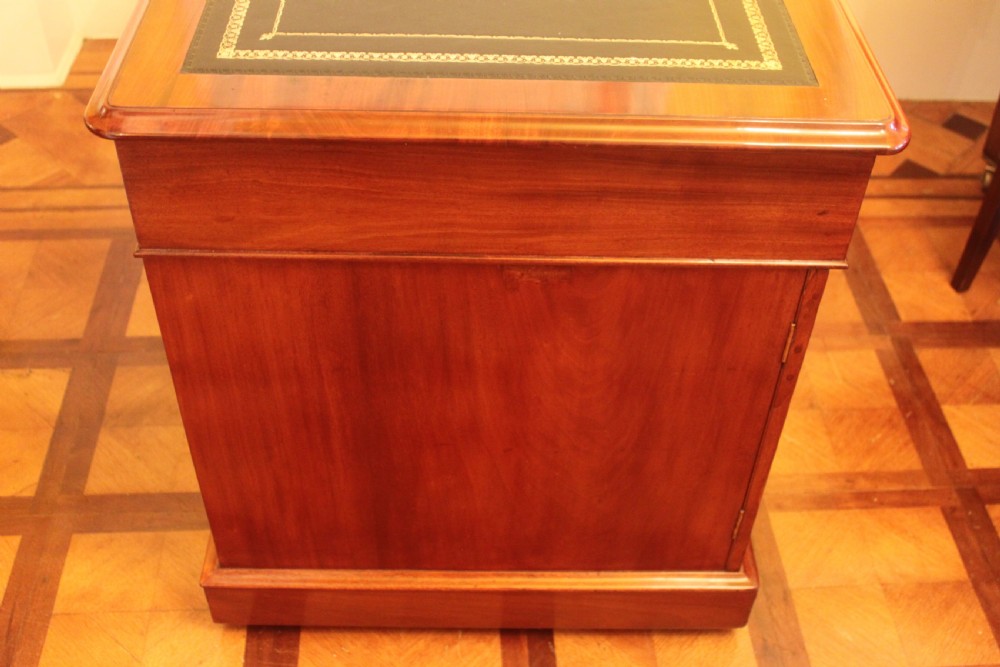 An unusal Victorian mahogany pedestal desk View III