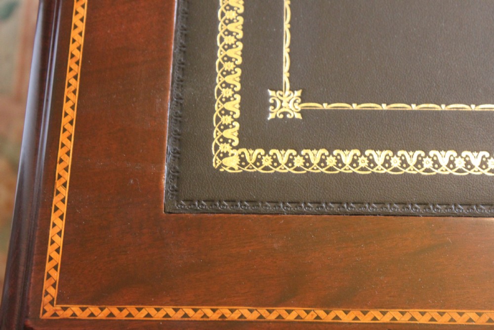 Late 19th century Sheraton Revival desk View IX