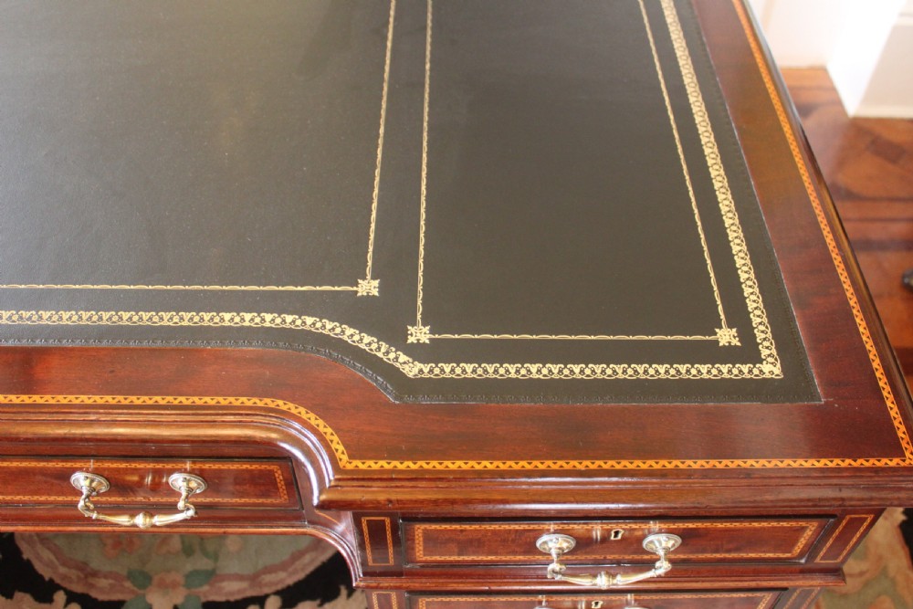 Late 19th century Sheraton Revival desk View XII