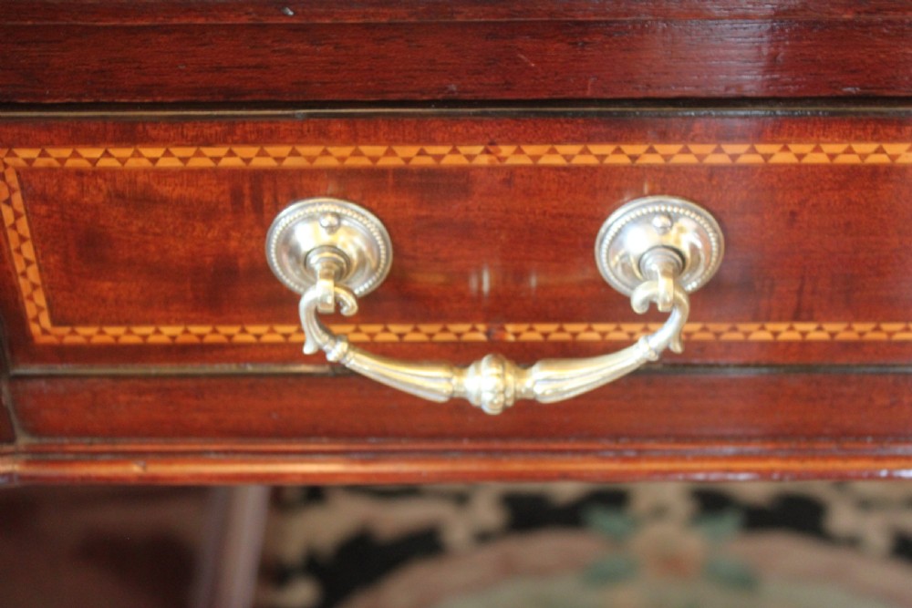 Late 19th century Sheraton Revival desk View XVI