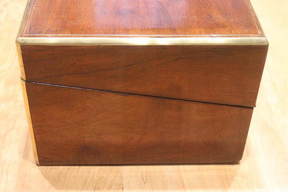 Victorian walnut writing slope with secret drawers View VII