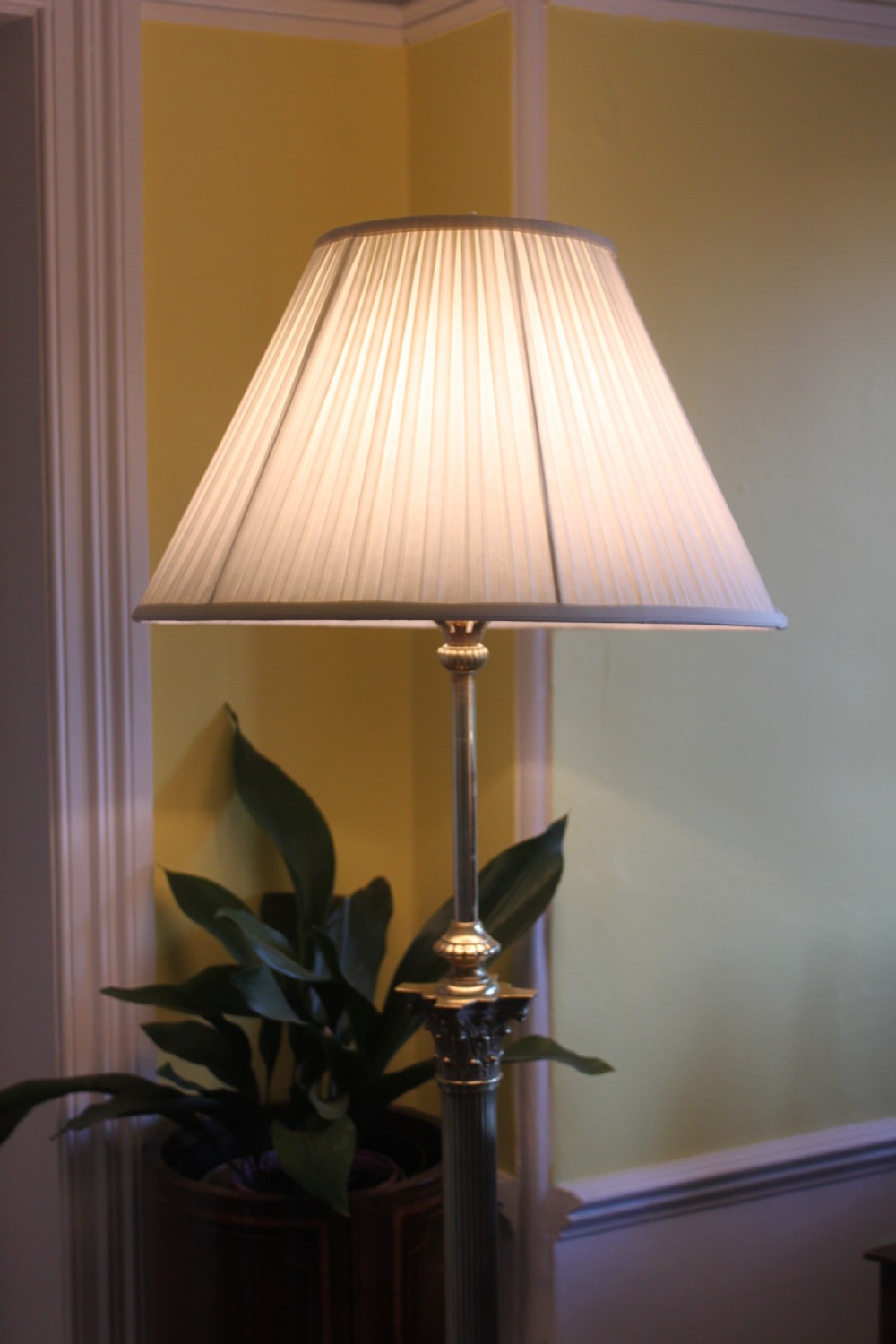 An Edwardian Corinthian column brass extending standard lamp View II