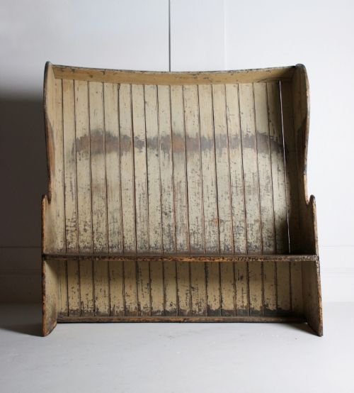 19TH CENTURY PINE TAVERN SETTLE ORIGINAL PAINT - ADDITIONAL PHOTO 3