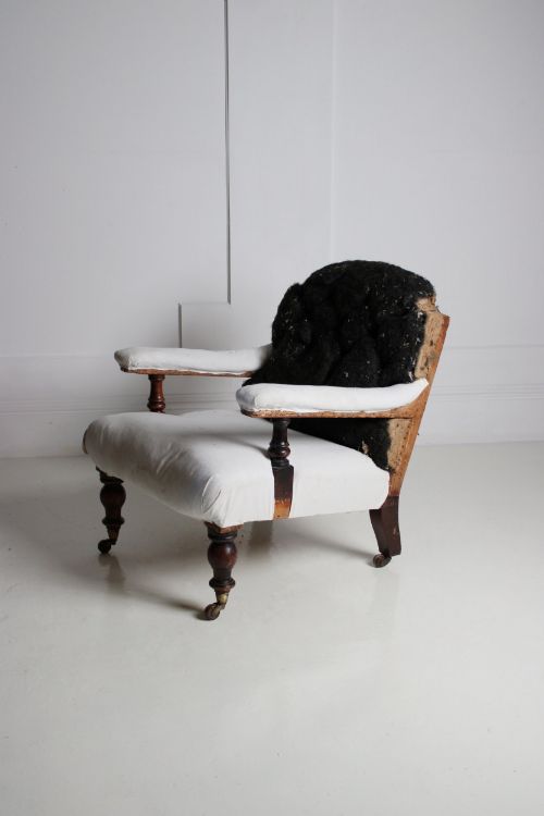 LARGE COUNTRY HOUSE ARMCHAIR 19TH CENTURY