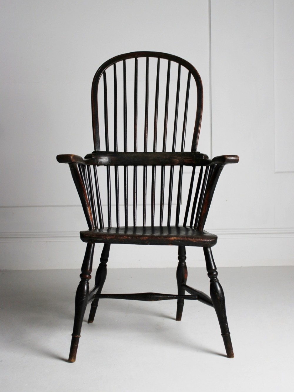 Early 19th century high back Windsor armchair