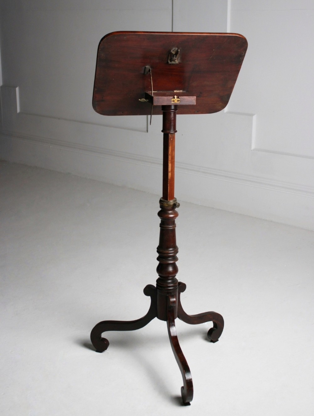 Regency library/reading table View IV
