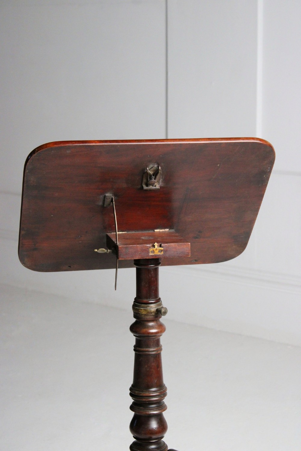 Regency library/reading table View V