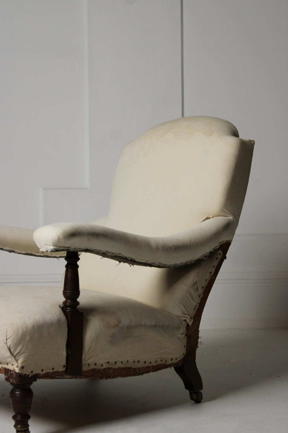 Country house open armchair by Hampton & Sons View IV